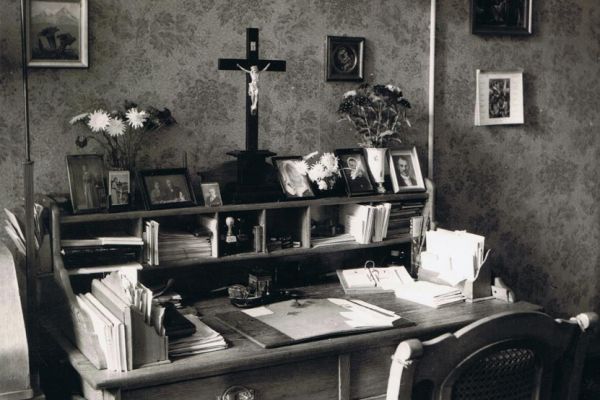 Schreibtisch der Oberschwester