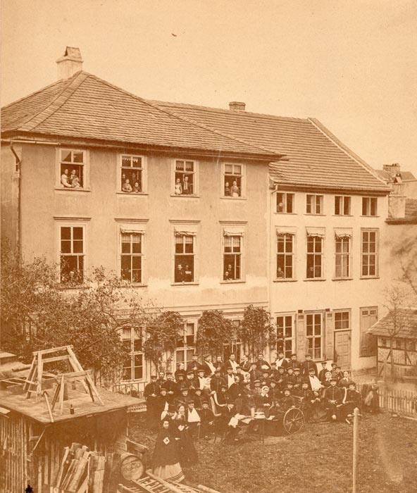 Mägdebildungsanstalt 1870/71, Hirschlachufer 45